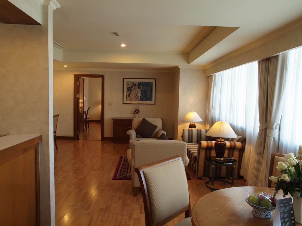 Rembrandt Suites Bangkok Exterior foto