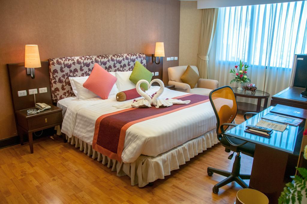 Rembrandt Suites Bangkok Exterior foto