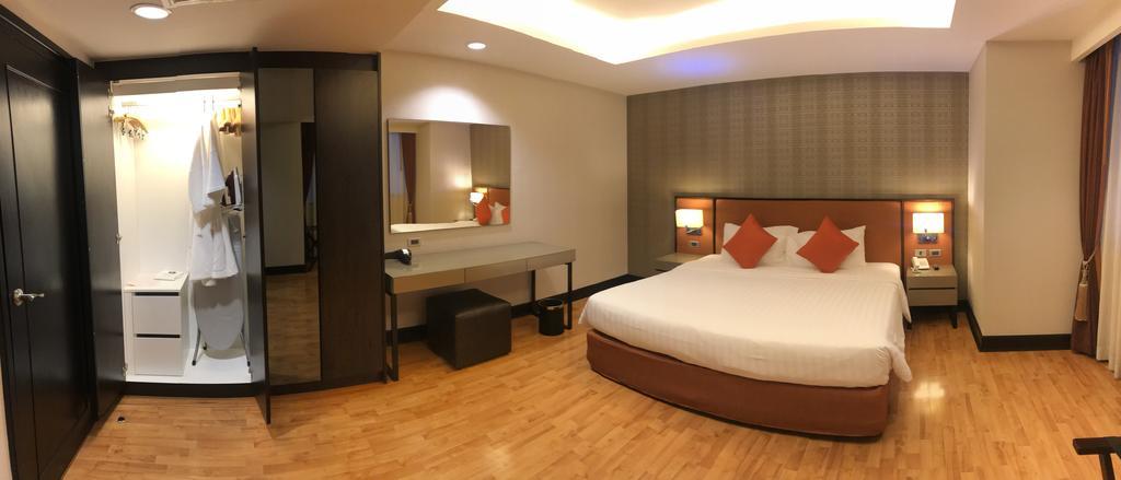 Rembrandt Suites Bangkok Exterior foto