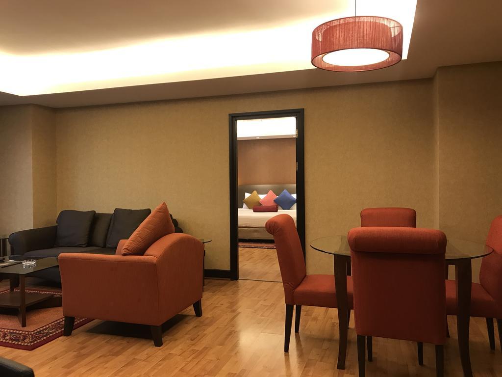 Rembrandt Suites Bangkok Exterior foto